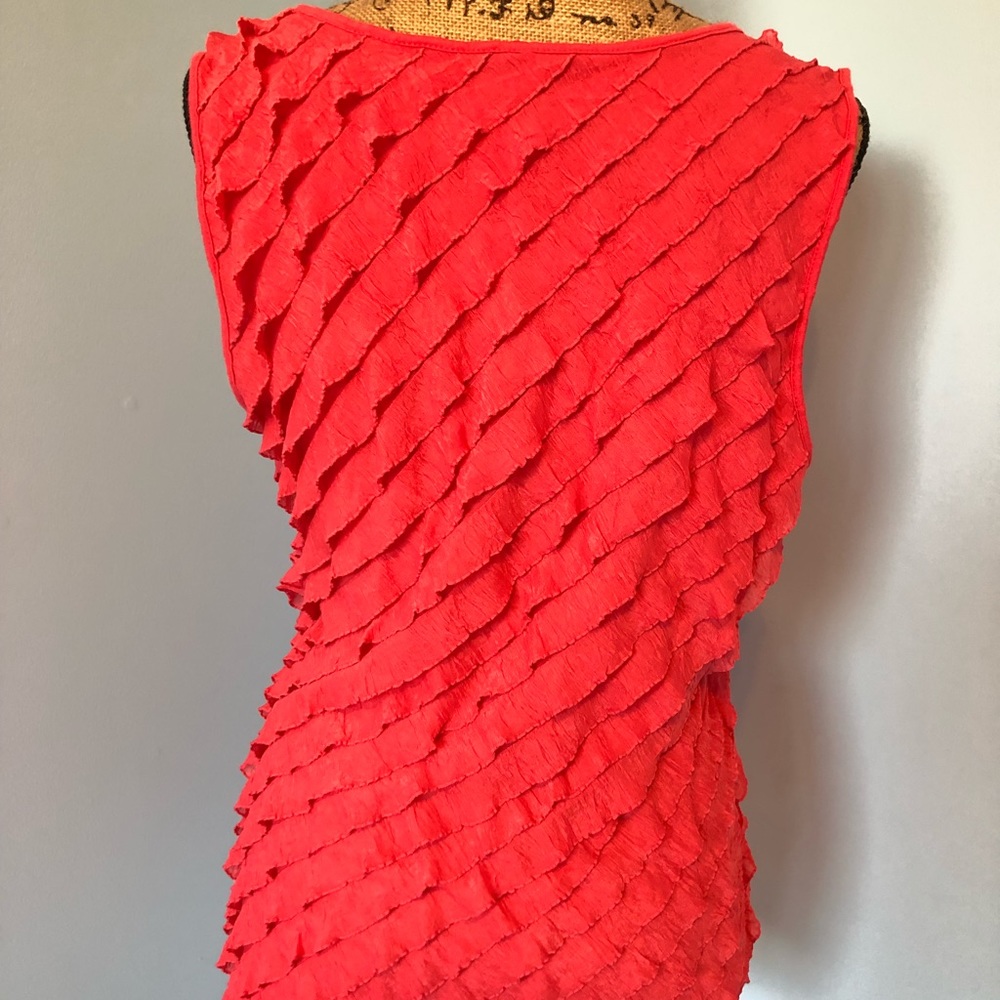 Women’s Ruffle Layered Tank Top - Picture 2 of 3